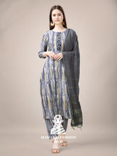 Maharaj Fashion Hub Women's Elegant Kurti Pant Dupatta Set